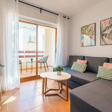Renteando Albir Appartement